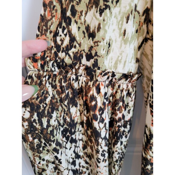 Sew in Love Plus Size Abstract Animal Print Long Sleeve Top Size 2X - Picture 6 of 9